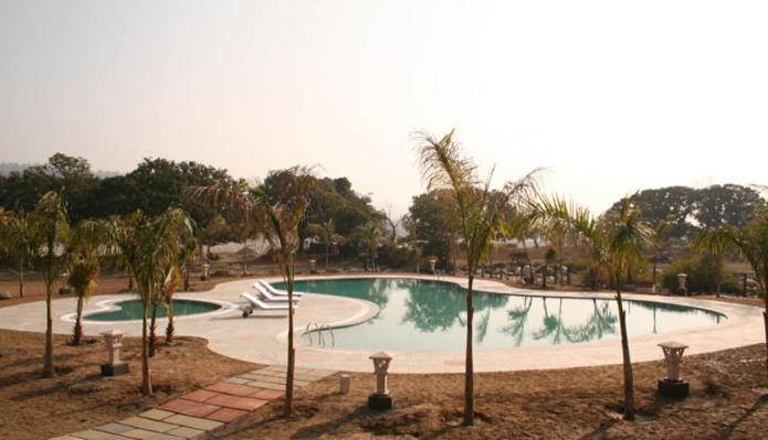 Nadiya Parao Garjia Buitenkant foto